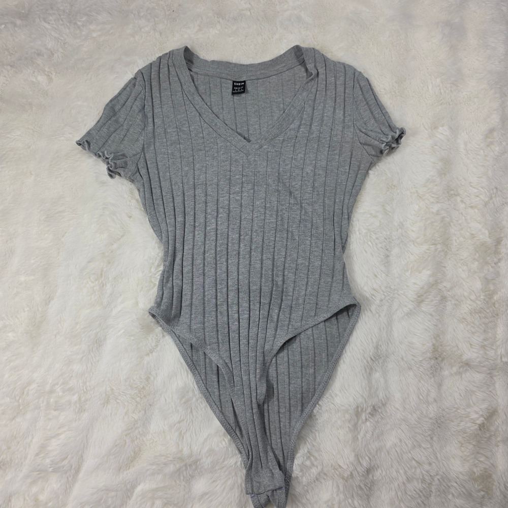 SHEIN Bodysuit Womens Small Gray Ribbed V-Neck Lettuce Trim Short Sleeve 647